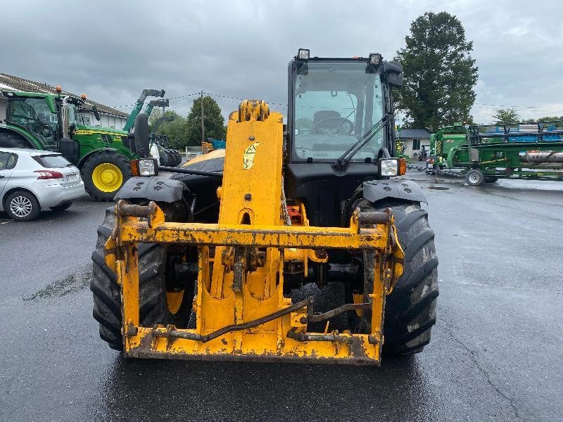 Teleskoplader tip JCB 531-70 AGRISUPER, Gebrauchtmaschine in ESCAUDOEUVRES (Poză 2)