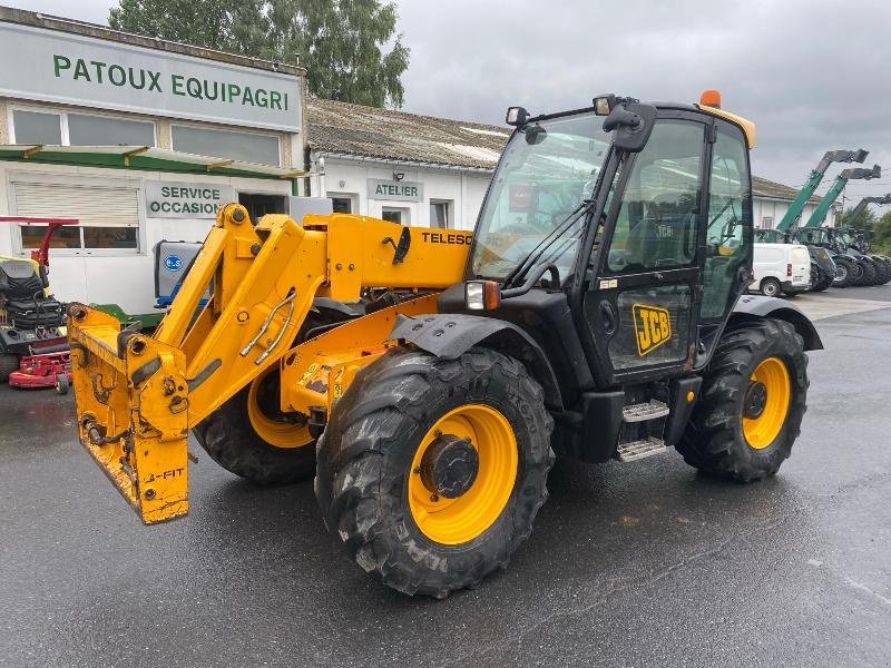 Teleskoplader typu JCB 531-70 AGRISUPER, Gebrauchtmaschine v ESCAUDOEUVRES (Obrázek 1)