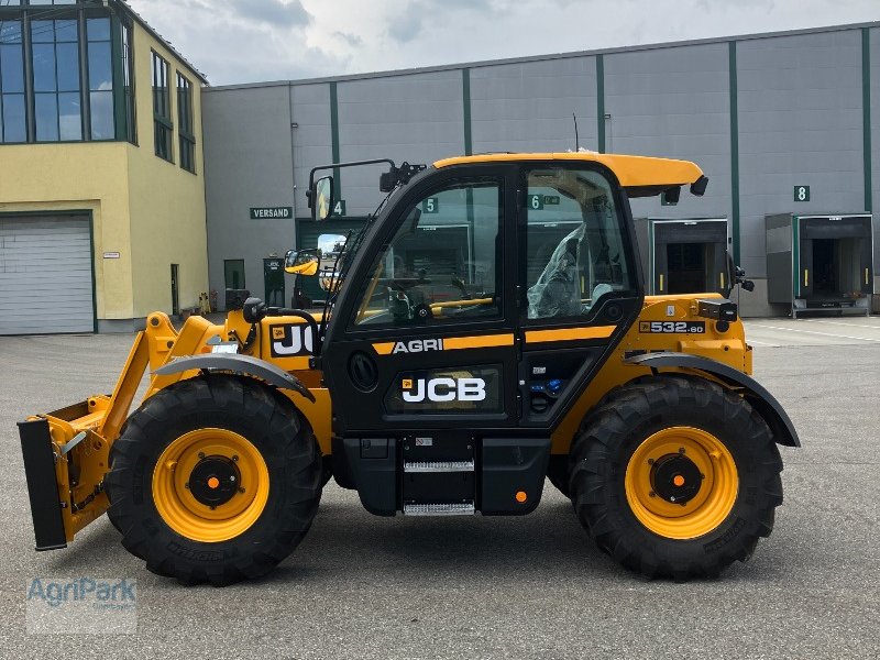 Teleskoplader of the type JCB 532-60 AGRI TL4, Neumaschine in Kirchdorf