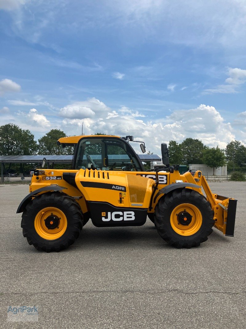 Teleskoplader van het type JCB 532-60 AGRI TL4, Neumaschine in Kirchdorf (Foto 4)