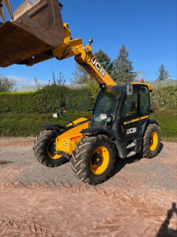 Teleskoplader van het type JCB 532-60 AGRI, Gebrauchtmaschine in CHAMPLECY (Foto 1)