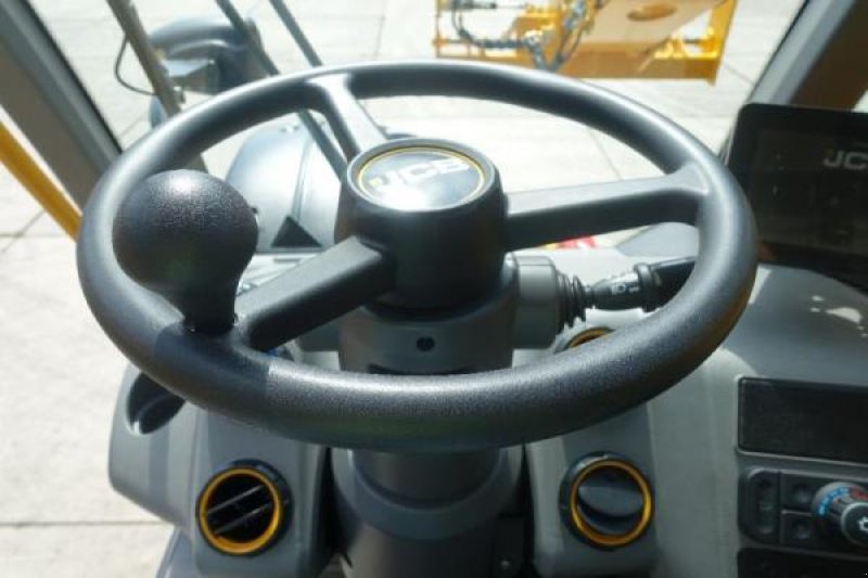 Teleskoplader a típus JCB 532-70 Xtra Powershift 6 vitesses 150 CV, Gebrauchtmaschine ekkor: Sorée (Kép 8)