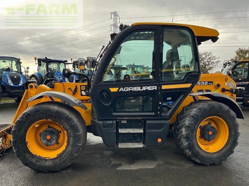 Teleskoplader of the type JCB 532-70, Gebrauchtmaschine in SHREWSBURRY (Picture 1)