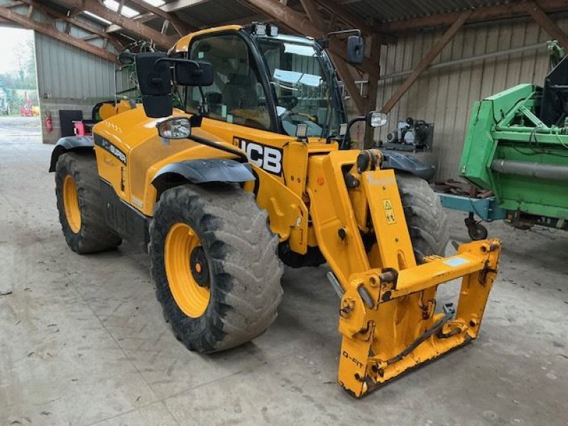 Teleskoplader typu JCB 532.70 AGRI SUP, Gebrauchtmaschine v les hayons (Obrázek 1)