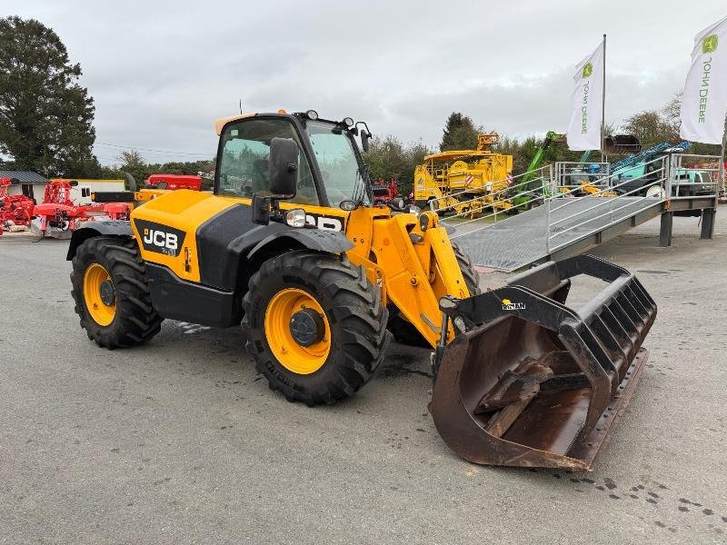 Teleskoplader des Typs JCB 536-60 AGRI, Gebrauchtmaschine in Wargnies Le Grand (Bild 3)