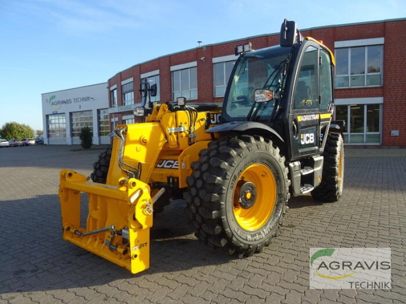 Teleskoplader des Typs JCB 536-95 AGRI XTRA STUFE V, Gebrauchtmaschine in Uelzen (Bild 1)