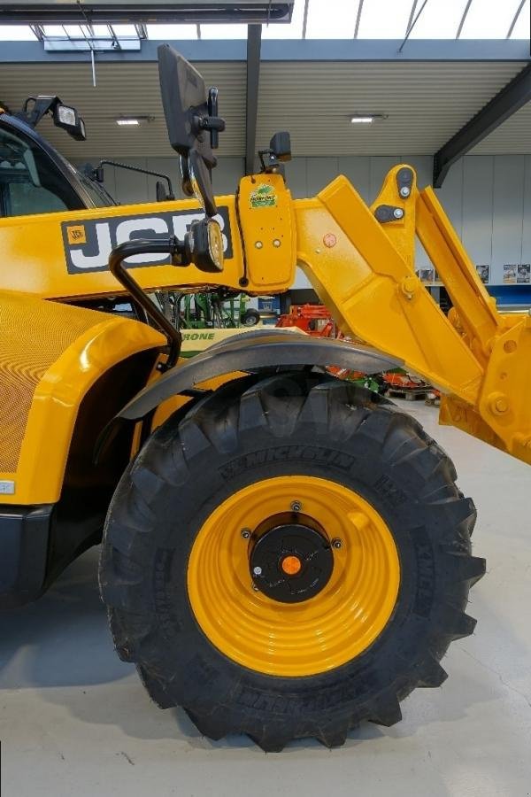 Teleskoplader of the type JCB 538/60 Agri Super Powershift 6 vitesses 40 k, Gebrauchtmaschine in Sorée (Picture 2)