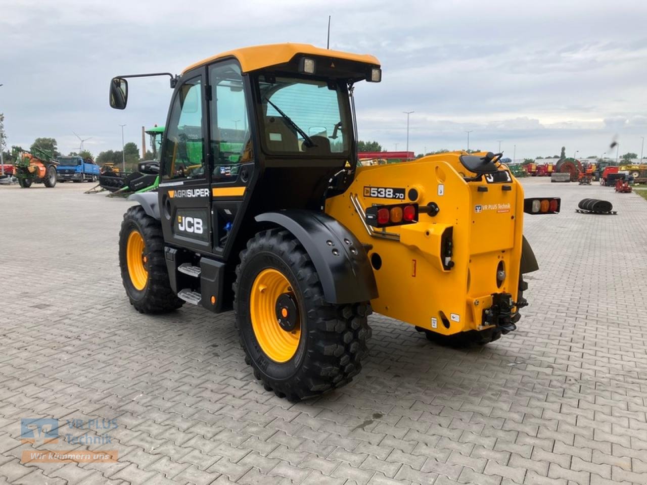 Teleskoplader типа JCB 538-70 AGRI SUPER DUAL TEC VT, Gebrauchtmaschine в Osterburg (Фотография 3)