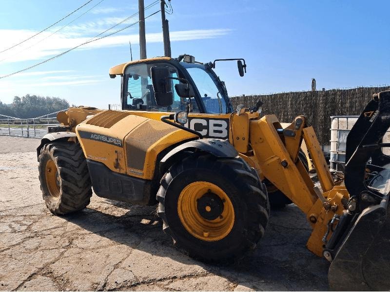 Teleskoplader des Typs JCB 538-70 AGRISUPER, Gebrauchtmaschine in Wargnies Le Grand (Bild 5)