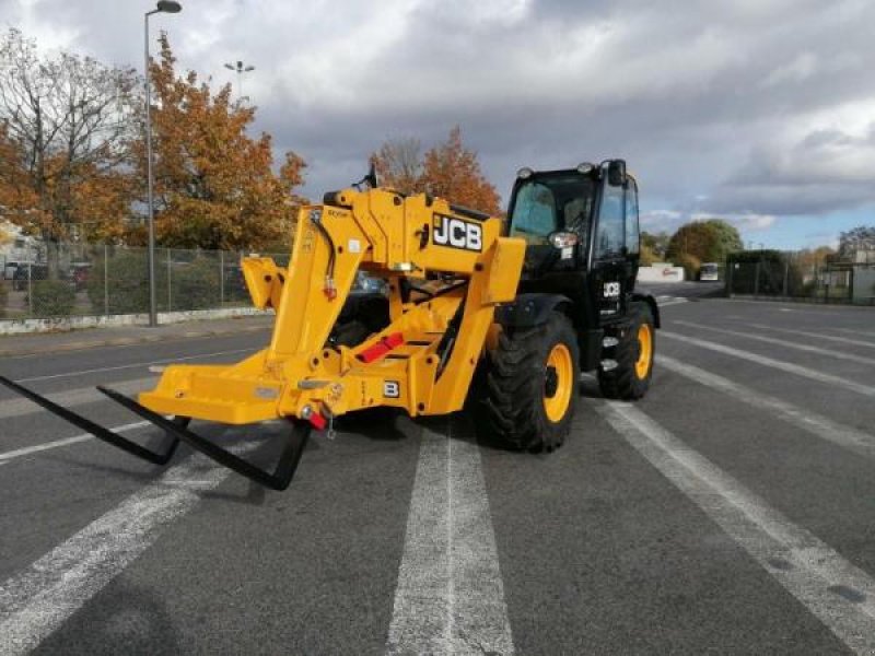 Teleskoplader типа JCB 540-180, Gebrauchtmaschine в senlis (Фотография 2)