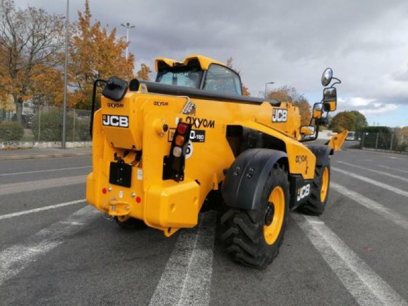 Teleskoplader от тип JCB 540-180, Gebrauchtmaschine в senlis (Снимка 3)