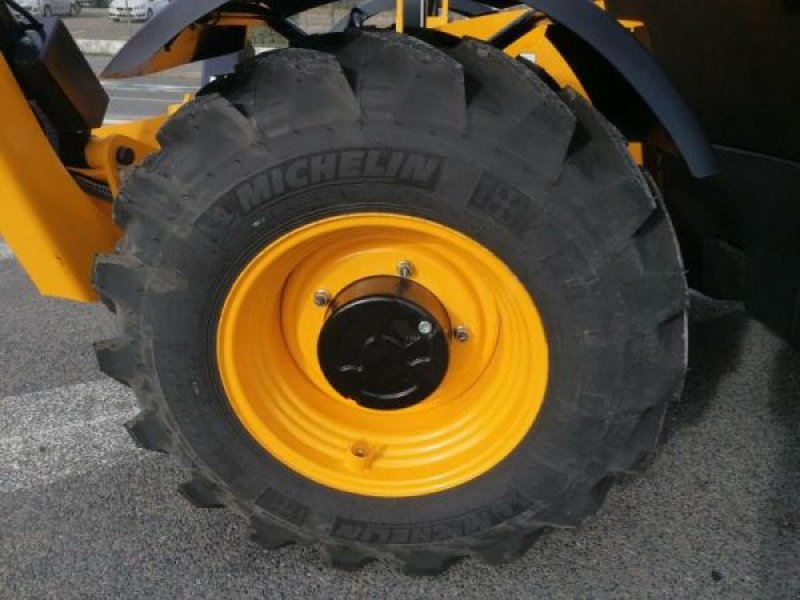 Teleskoplader a típus JCB 540-180, Gebrauchtmaschine ekkor: senlis (Kép 8)