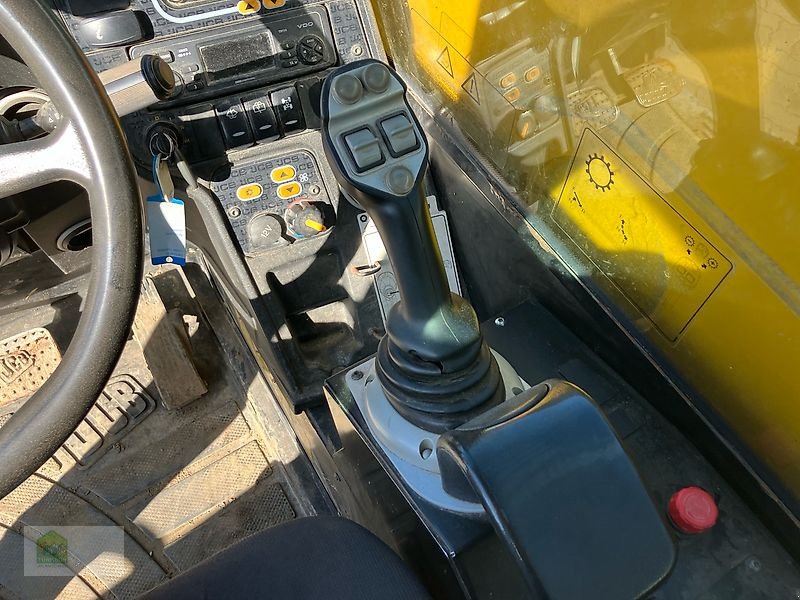 Teleskoplader tip JCB 541-70 Agri Plus *Neue Michelin Reifen*, Gebrauchtmaschine in Salsitz (Poză 14)