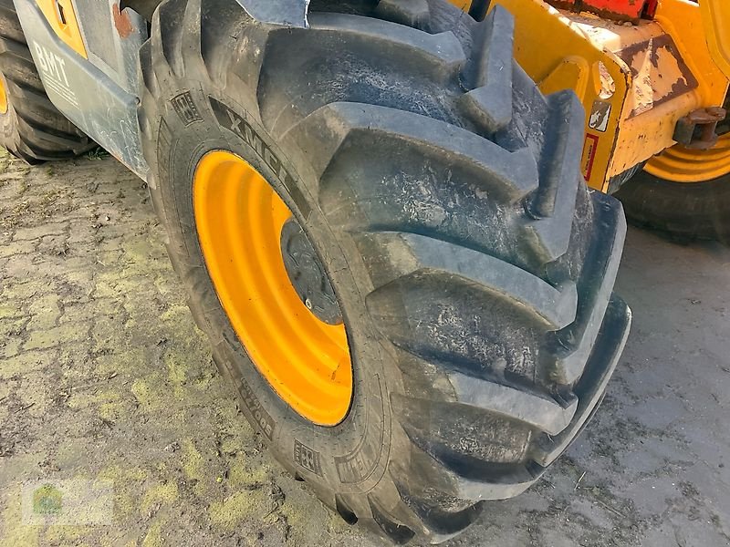 Teleskoplader typu JCB 541-70 Agri Plus *Neue Michelin Reifen*, Gebrauchtmaschine v Salsitz (Obrázek 15)