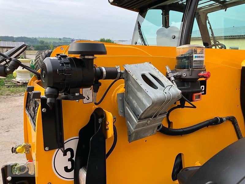 Teleskoplader of the type JCB 541-70 Agri Plus *Top Zustand*, Gebrauchtmaschine in Salsitz (Picture 19)