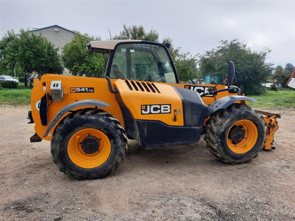 Teleskoplader des Typs JCB 541-70 AGRI-SUPER Pallegafler, Hitch krog, Aircondition, Central smørring. Ring til Ulrik på 40255544. Jeg snakker Jysk, tysk og engelsk., Gebrauchtmaschine in Kolding (Bild 5)