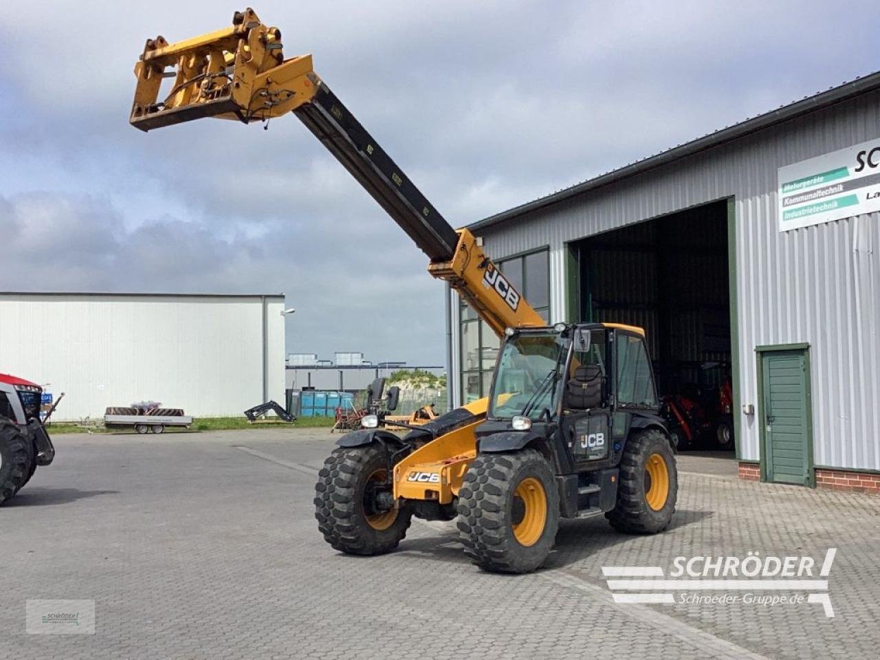 Teleskoplader van het type JCB 541-70 AGRI, Gebrauchtmaschine in Wildeshausen (Foto 1)