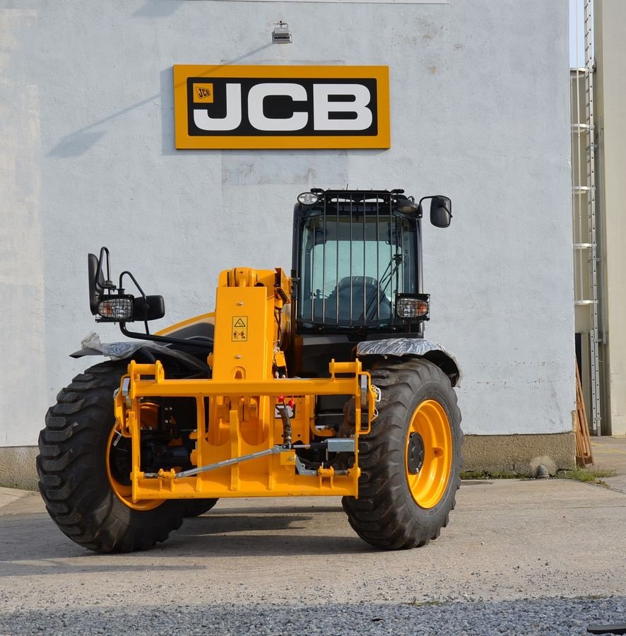 Teleskoplader of the type JCB 541-70, Neumaschine in Wien (Picture 1)