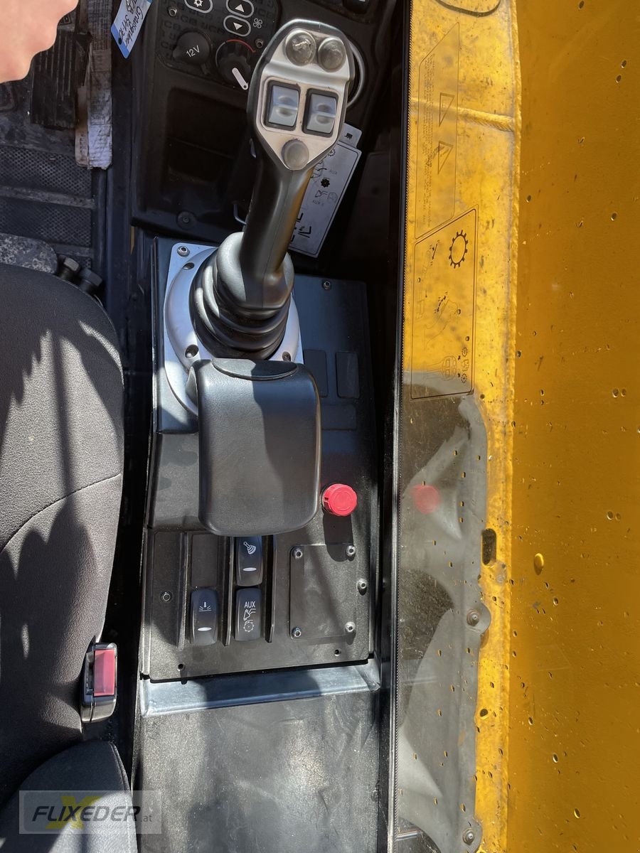 Teleskoplader typu JCB 541-70WM, Gebrauchtmaschine v Pattigham (Obrázok 8)