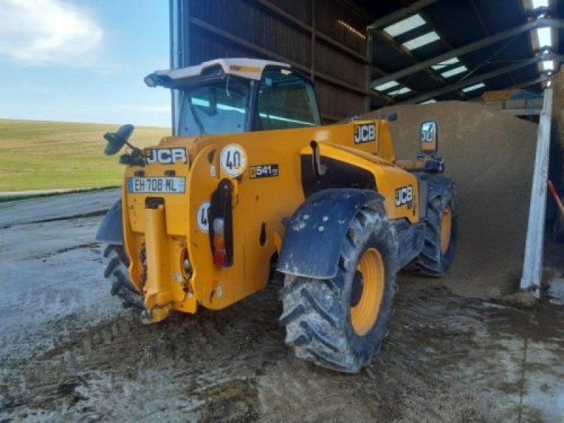 Teleskoplader des Typs JCB 54170AGST4F, Gebrauchtmaschine in Sainte Menehould (Bild 2)