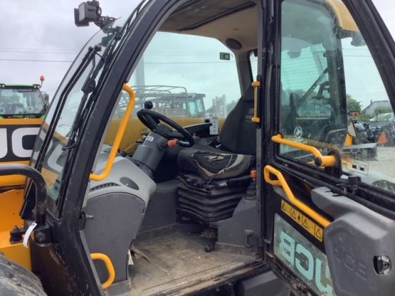 Teleskoplader a típus JCB 542-70 agri sup, Gebrauchtmaschine ekkor: les hayons (Kép 5)