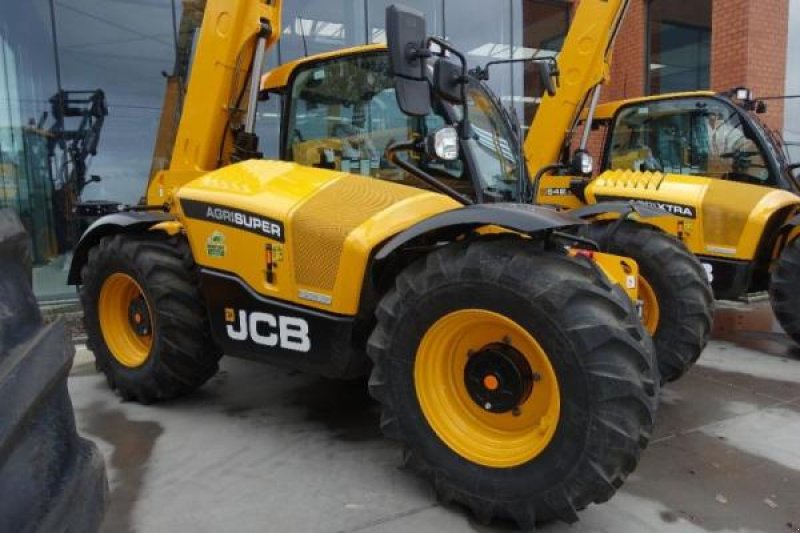 Teleskoplader du type JCB 542 70 Agri Super Powershift 6 vitesses, Gebrauchtmaschine en Sorée (Photo 1)