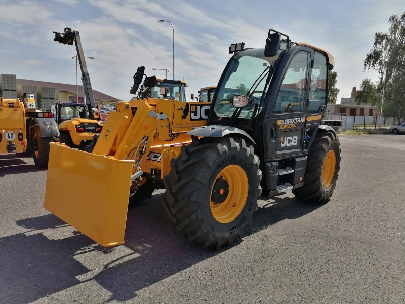 Teleskoplader typu JCB 542-70 Agri Xtra DT, Gebrauchtmaschine v Roudnice nad Labem