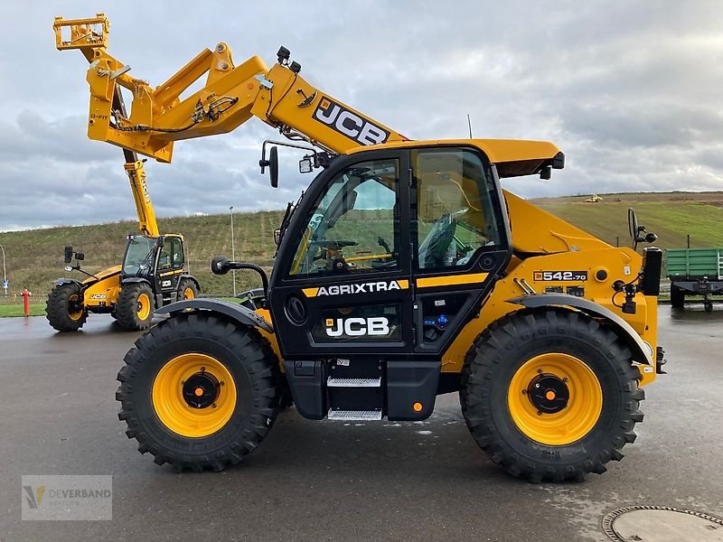 Teleskoplader of the type JCB 542-70 Agri Xtra Dual Tec VT, Neumaschine in Colmar-Berg (Picture 1)