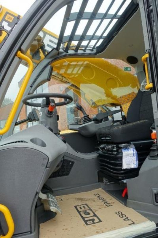 Teleskoplader typu JCB 542/70 Xtra Powershift 6 vitesses 40 K, Gebrauchtmaschine v Sorée (Obrázok 7)