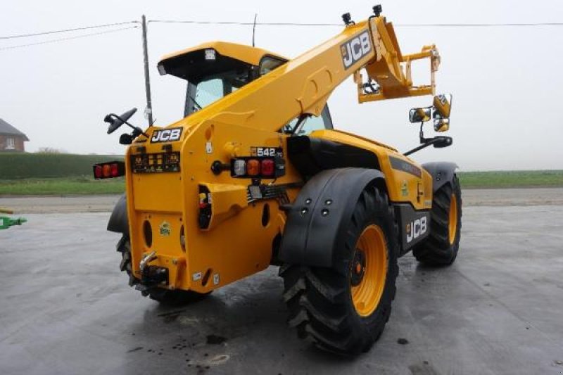 Teleskoplader of the type JCB 542/70 Xtra Powershift 6 vitesses 40 K, Gebrauchtmaschine in Sorée (Picture 4)