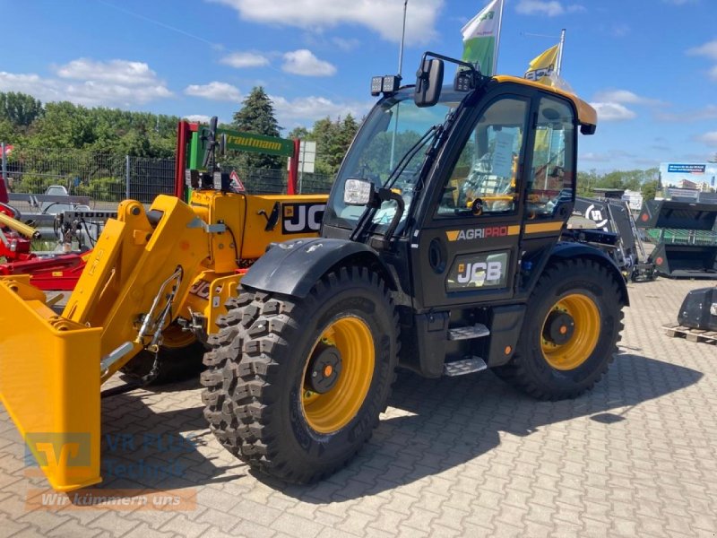 Teleskoplader tipa JCB 542-70, Vorführmaschine u Osterburg