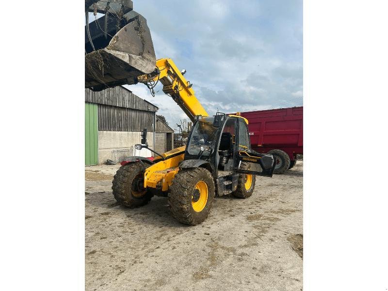 Teleskoplader du type JCB 542-70, Gebrauchtmaschine en Wargnies Le Grand (Photo 4)