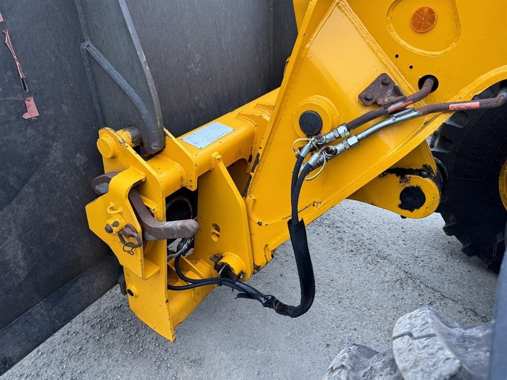 Teleskoplader des Typs JCB 560-80 Agri Super. Kun 2740 timer. Stor skovl og pallegafler. Pick up hitch krog. Affjedret bom. Ring til Ulrik på 0045-40255544. Jeg har snakker Jysk, tysk og engelsk., Gebrauchtmaschine in Kolding (Bild 6)