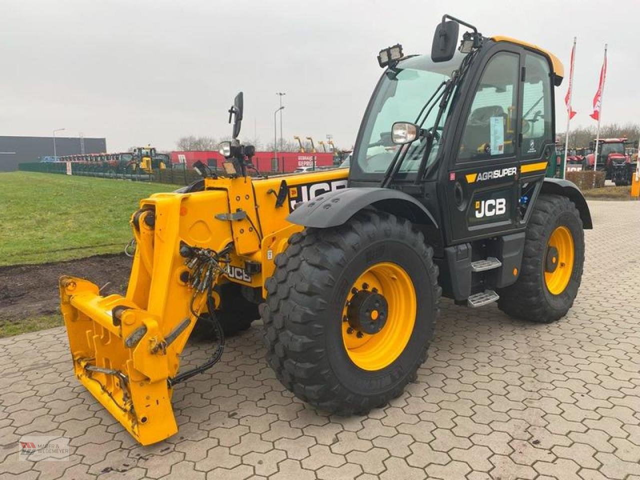 Teleskoplader du type JCB 560-80 AGRI SUPER MIT ANBAUGERÄTEN, Gebrauchtmaschine en Oyten (Photo 1)