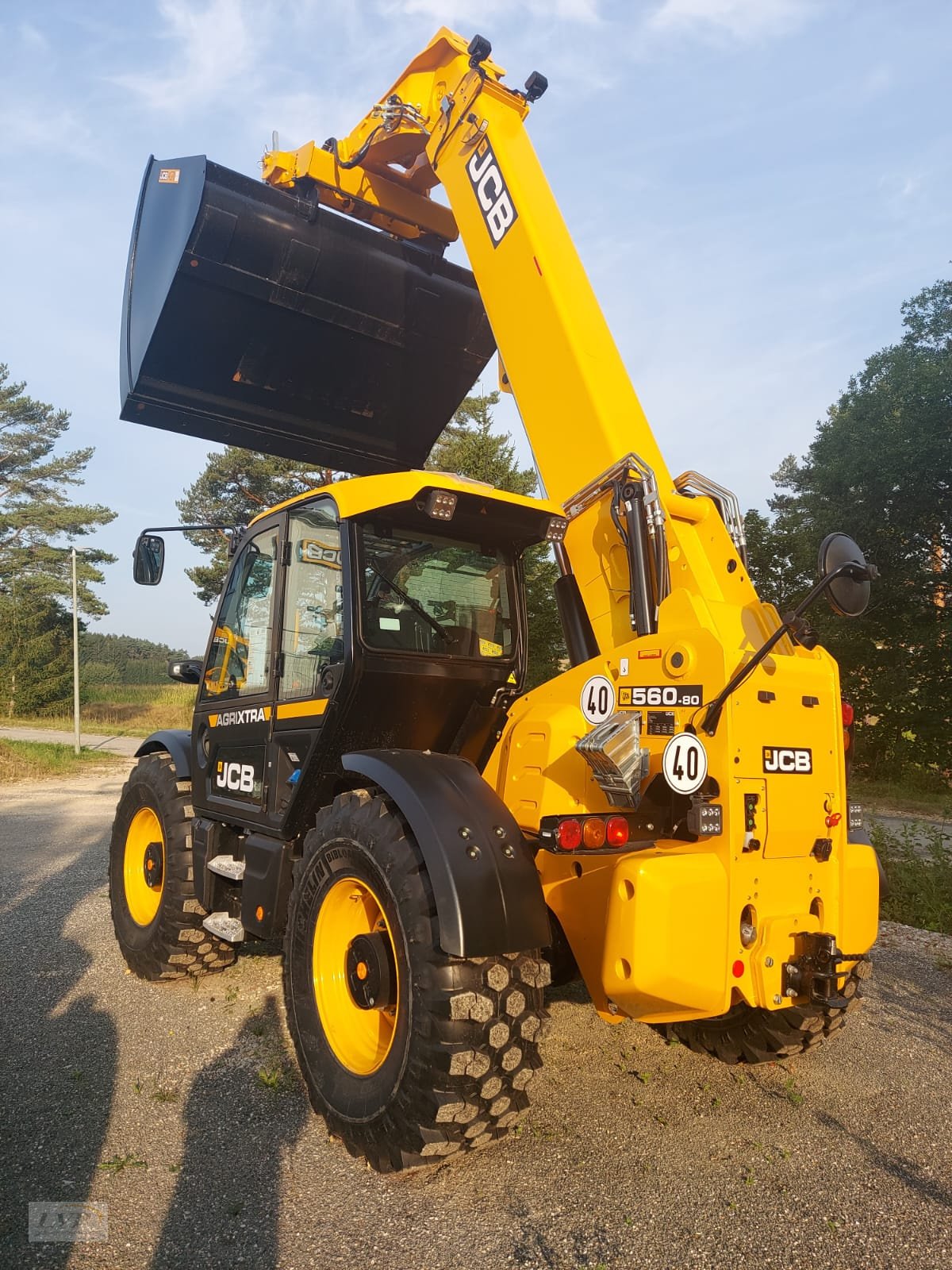 Teleskoplader des Typs JCB 560-80 Agri-xtra Dual Tec, Neumaschine in Pegnitz (Bild 2)