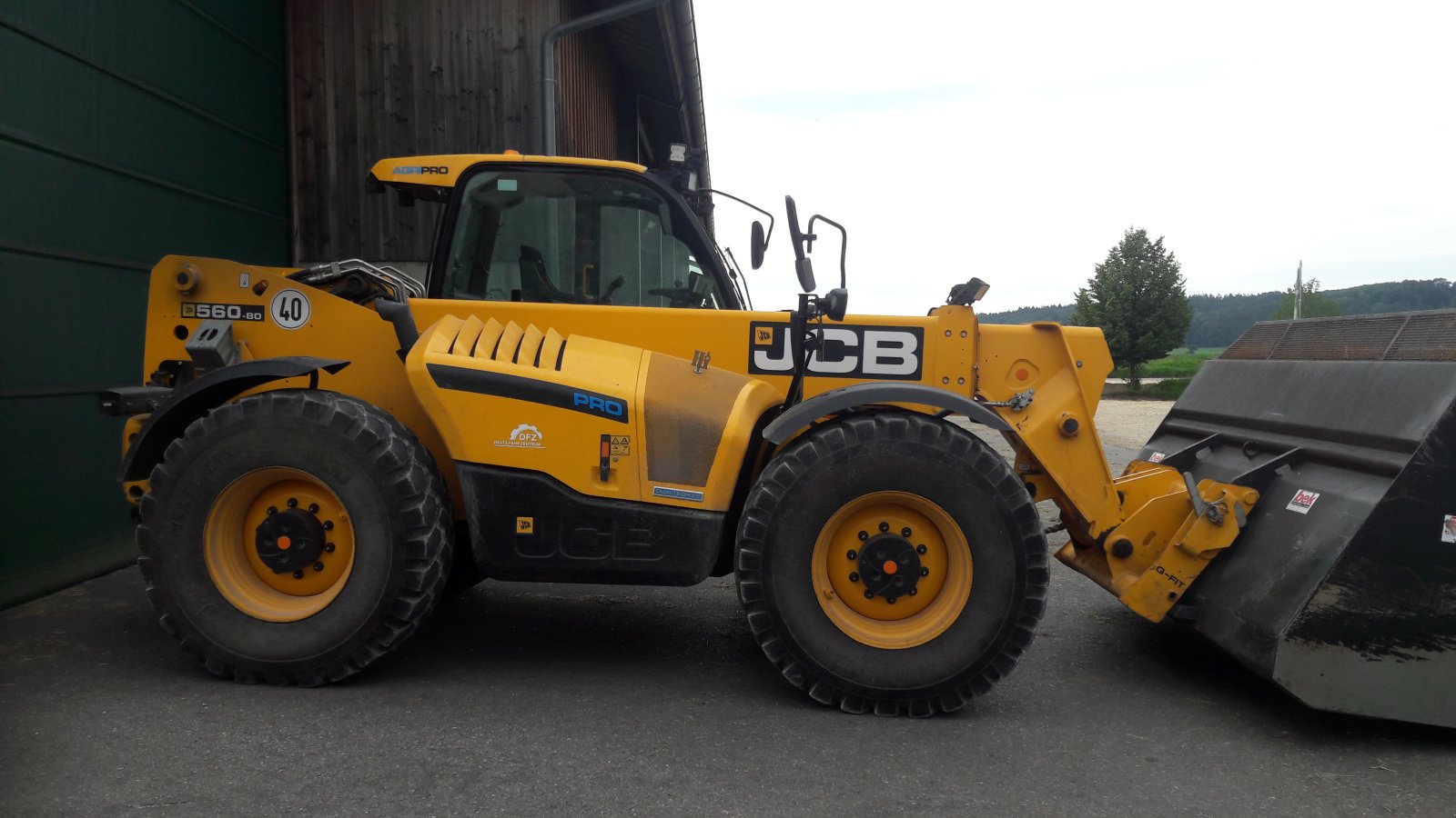 Teleskoplader of the type JCB 560-80, Gebrauchtmaschine in Aislingen (Picture 4)