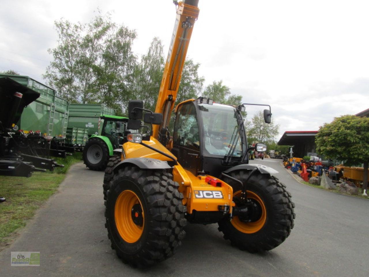 Teleskoplader van het type JCB AgriXtra 542.70, Gebrauchtmaschine in Wernberg-Köblitz (Foto 4)