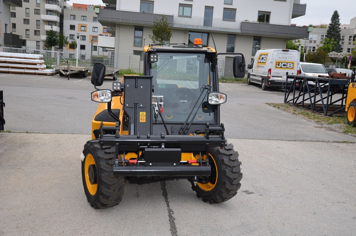 Teleskoplader tip JCB Kompaktteleskoplader 514-40 Agri, Neumaschine in Wien (Poză 8)