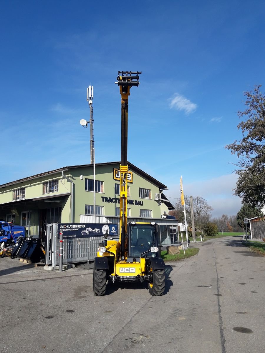 Teleskoplader del tipo JCB Kompaktteleskoplader 525-60, Neumaschine en Wien (Imagen 12)