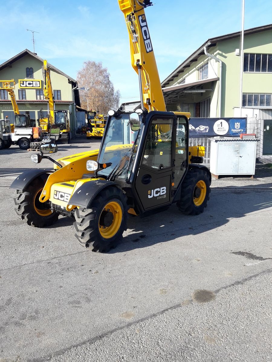 Teleskoplader del tipo JCB Kompaktteleskoplader 525-60, Neumaschine en Wien (Imagen 13)