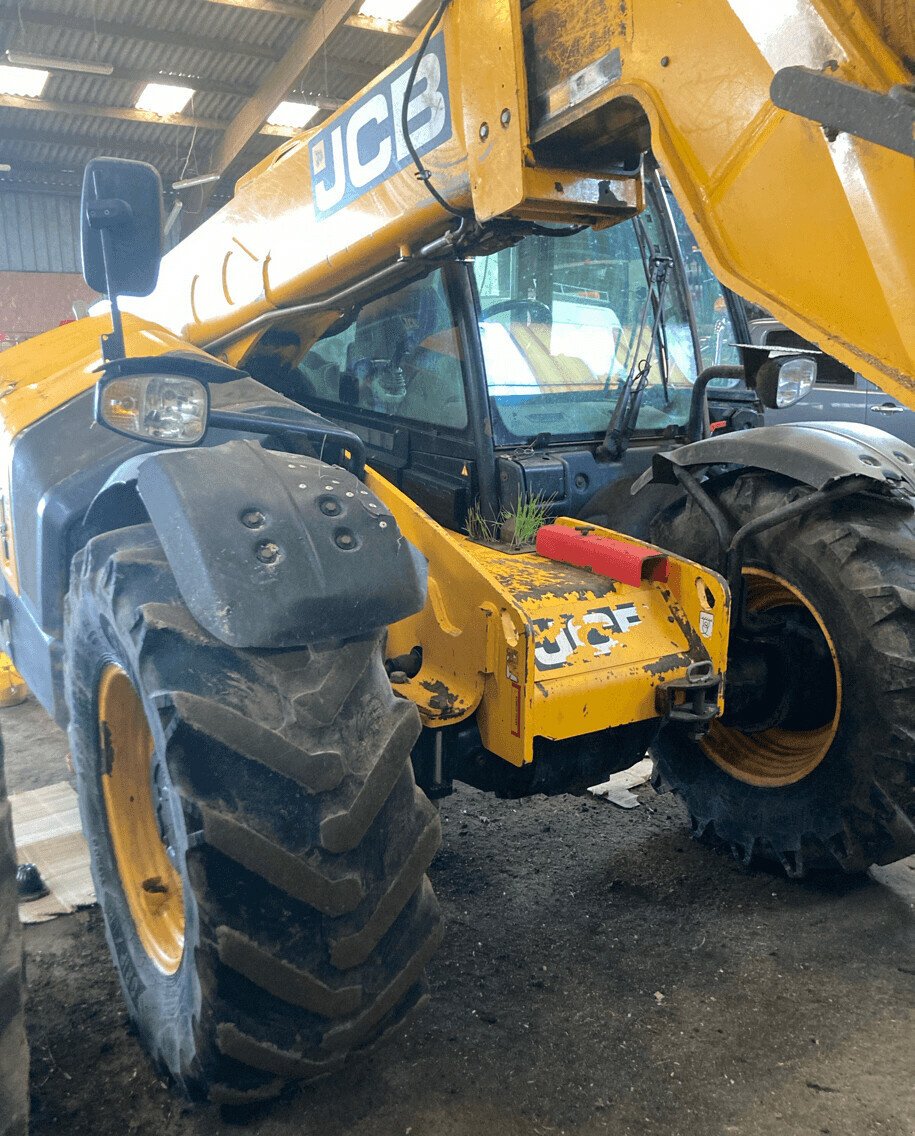 Teleskoplader des Typs JCB TELESCOPIQUE JCB 536-70 AS, Gebrauchtmaschine in PONTIVY (Bild 1)