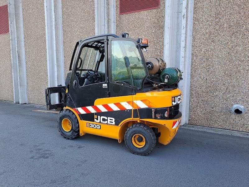 Teleskoplader tip JCB TLT 30 G, Gebrauchtmaschine in Waregem (Poză 2)