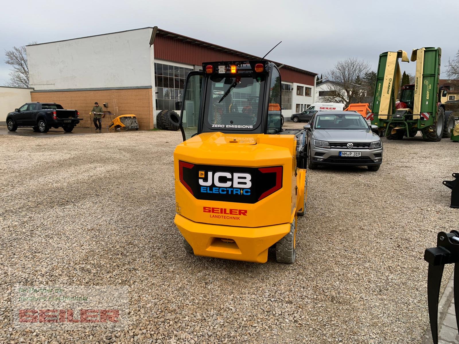 Teleskoplader des Typs JCB TLT 35-22E Teletruk, Neumaschine in Parsberg (Bild 4)