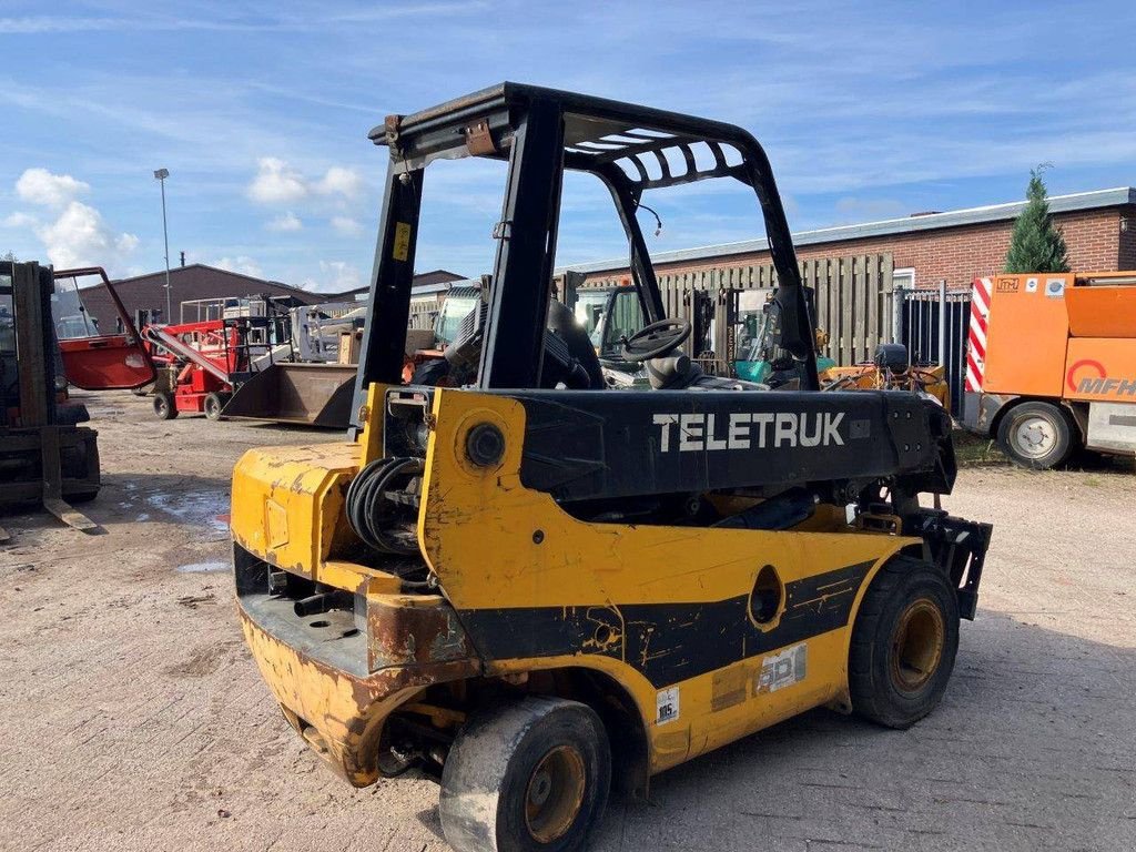 Teleskoplader des Typs JCB TLT2D, Gebrauchtmaschine in Antwerpen (Bild 5)