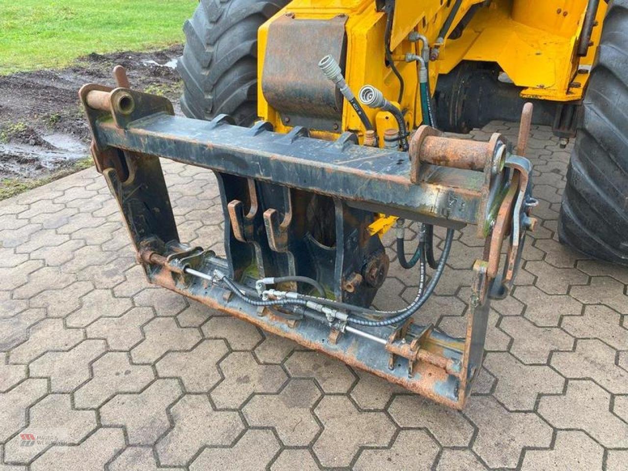 Teleskoplader des Typs JCB TM 310S DEFEKT, Gebrauchtmaschine in Oyten (Bild 2)