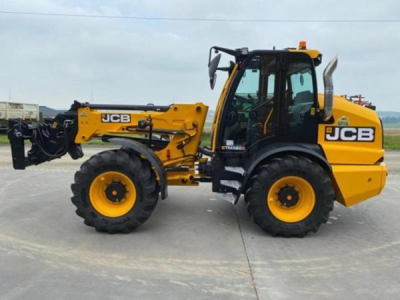 Teleskoplader van het type JCB TM 320 S, Gebrauchtmaschine in Sorée (Foto 1)