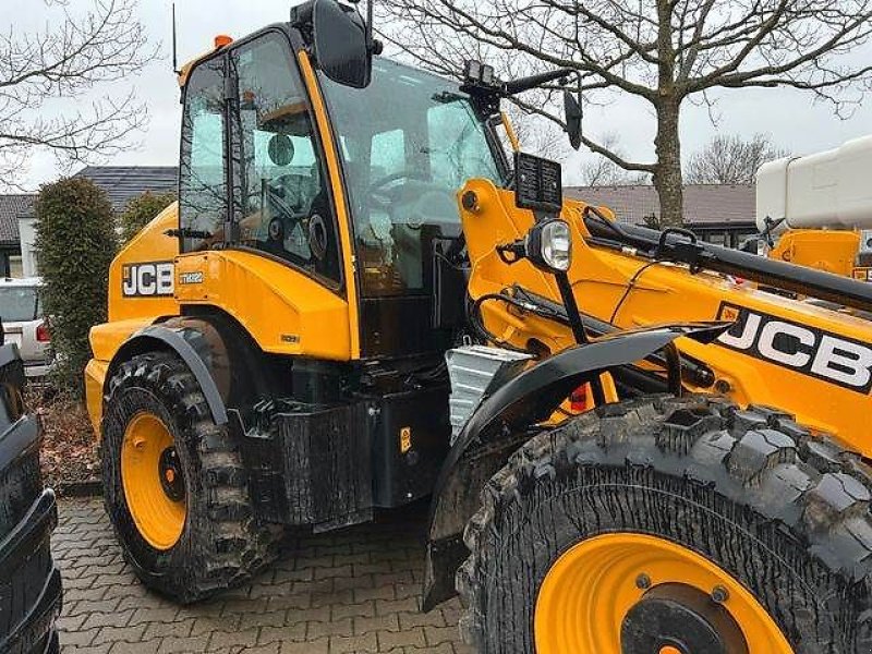 Teleskoplader van het type JCB TM 320, Gebrauchtmaschine in Altenstadt (Foto 4)