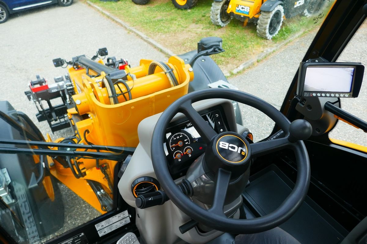 Teleskoplader des Typs JCB TM 320, Gebrauchtmaschine in Villach (Bild 8)