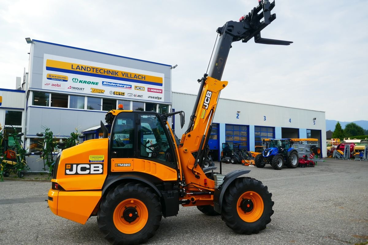 Teleskoplader van het type JCB TM 320, Gebrauchtmaschine in Villach (Foto 20)