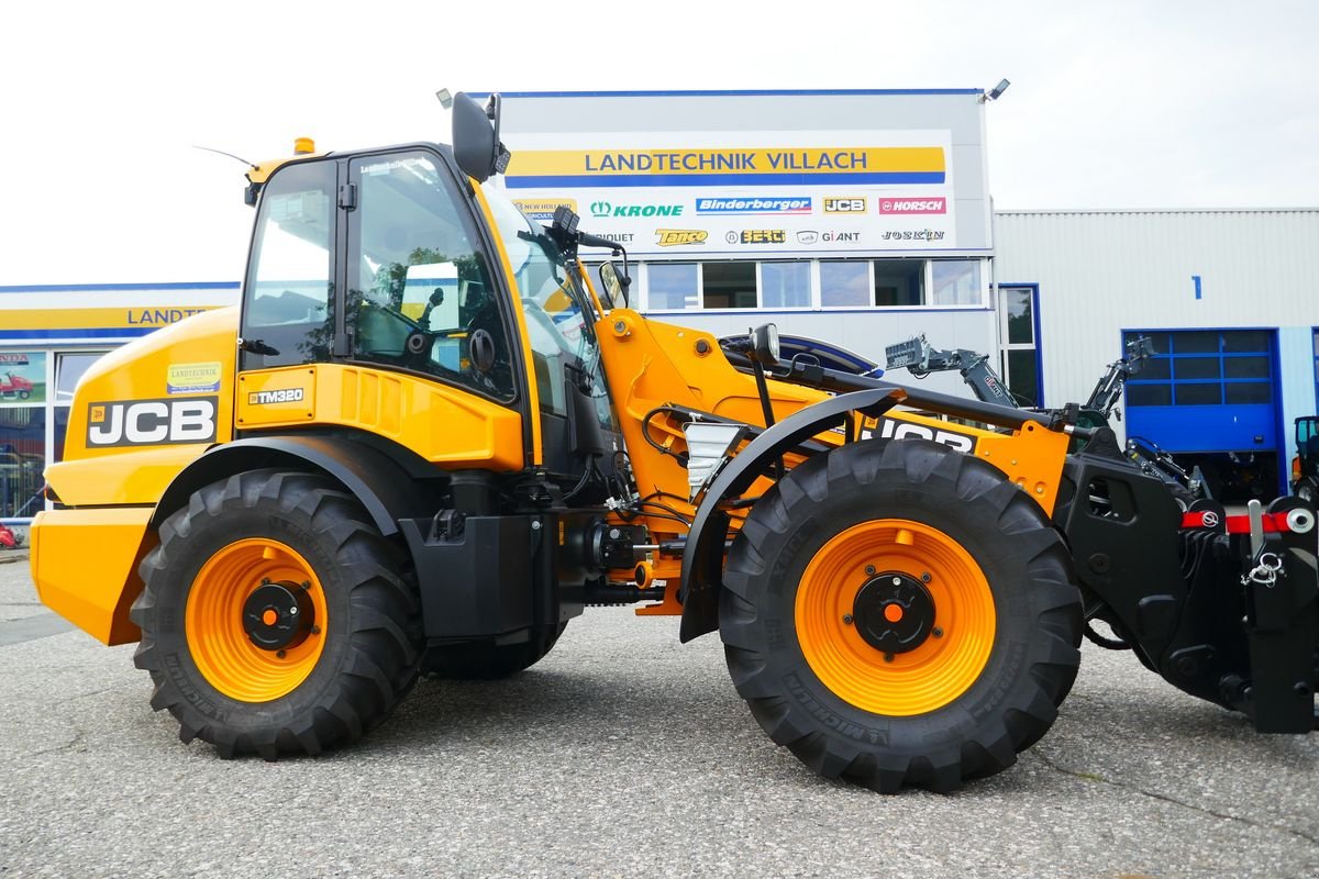 Teleskoplader van het type JCB TM 320, Gebrauchtmaschine in Villach (Foto 13)